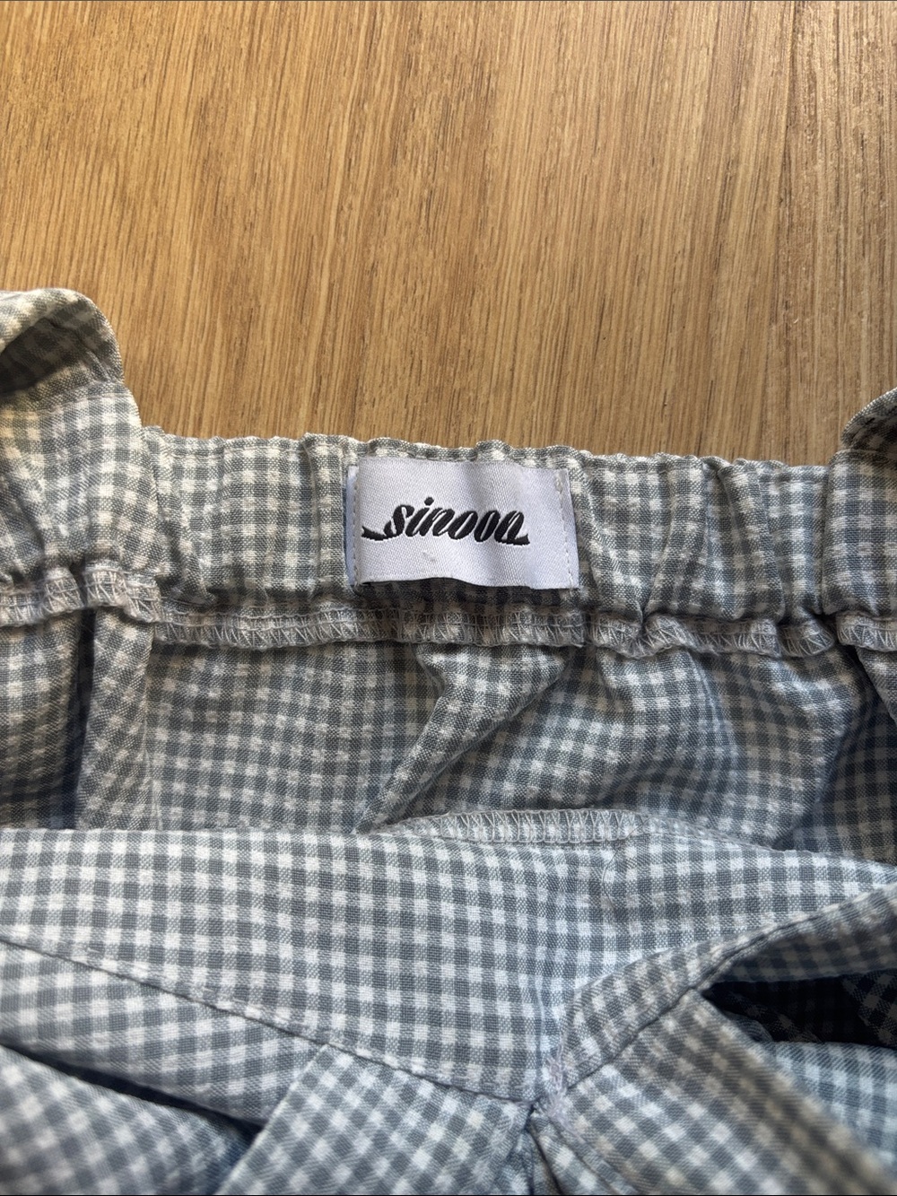 Asymmetrical off-shoulder Gingham Tie-Shoulder Top in Light Gray - Picture 2 of 4